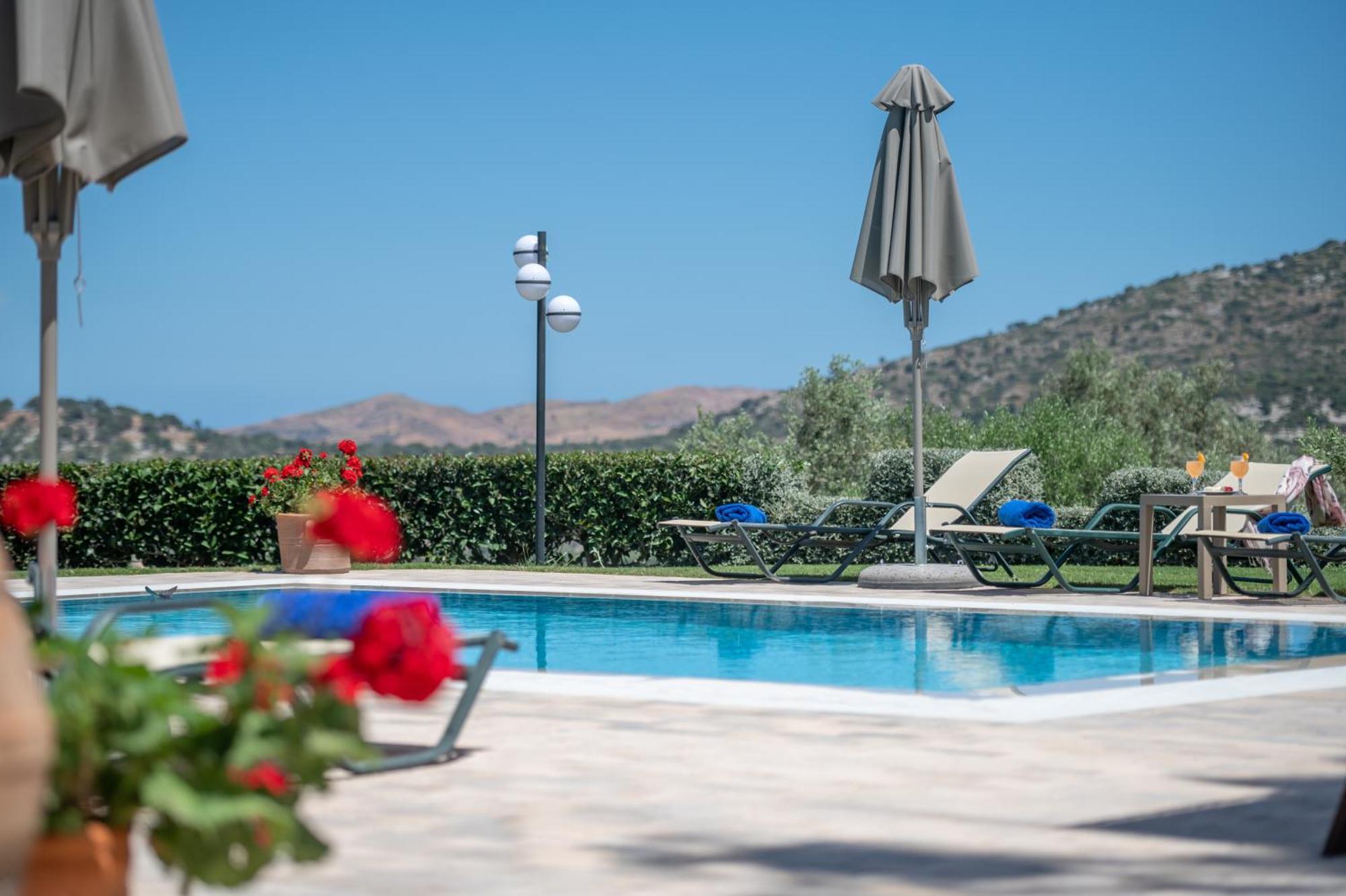 Villa Elisabeth Perama  Esterno foto